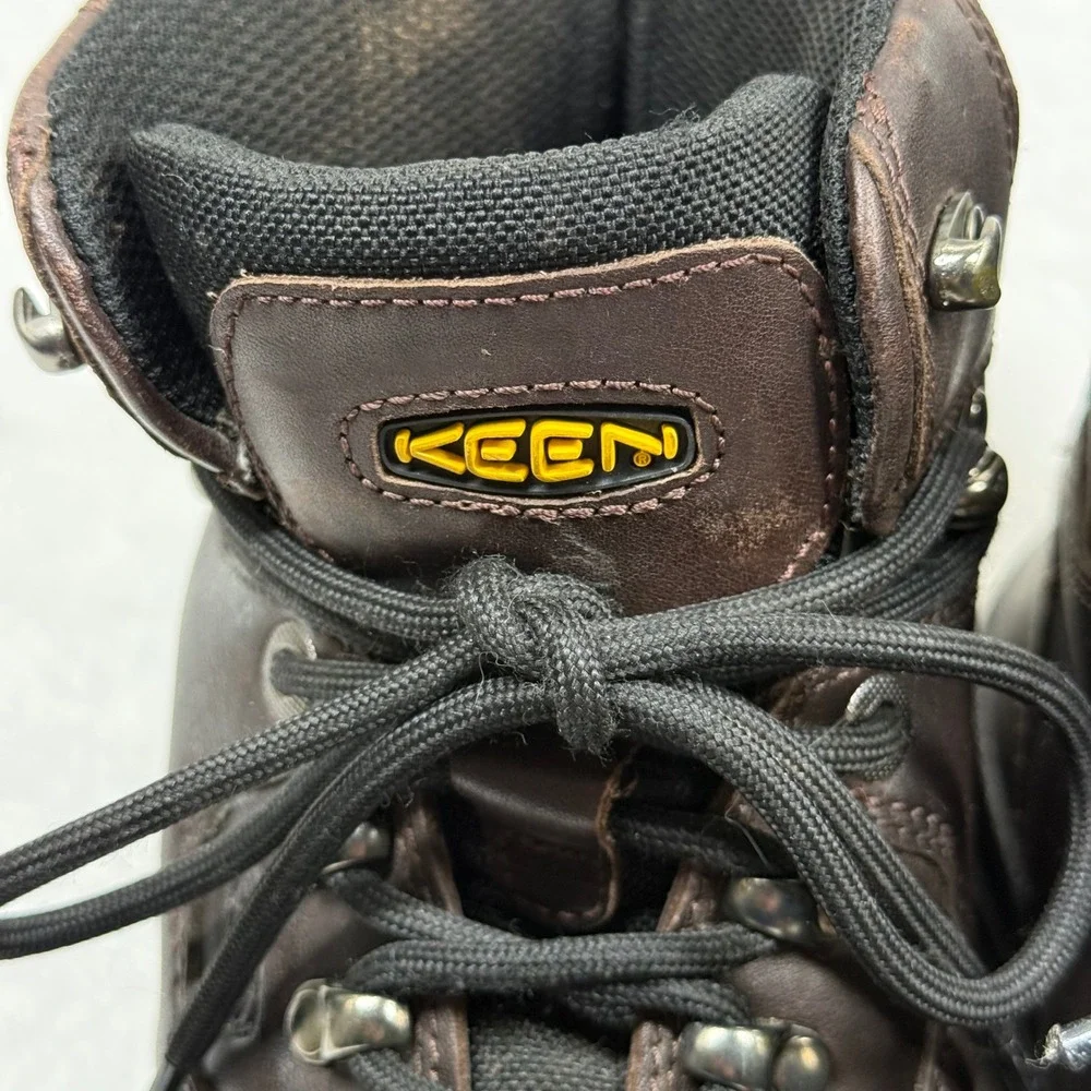 KEEN Mens 9.5 Dark Brown Leather Waterproof Moc‎ Toe Hiking Work Boots 1009250